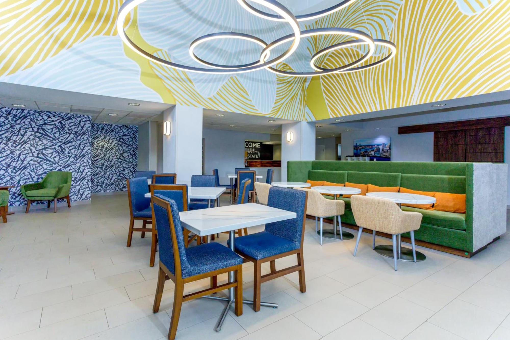 Hampton Inn Jacksonville - I-95 Central Экстерьер фото