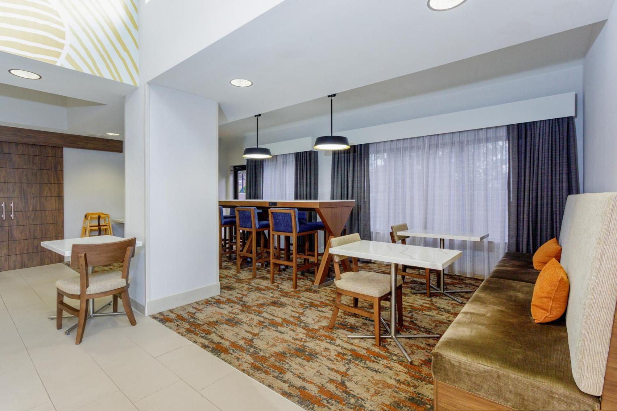 Hampton Inn Jacksonville - I-95 Central Экстерьер фото