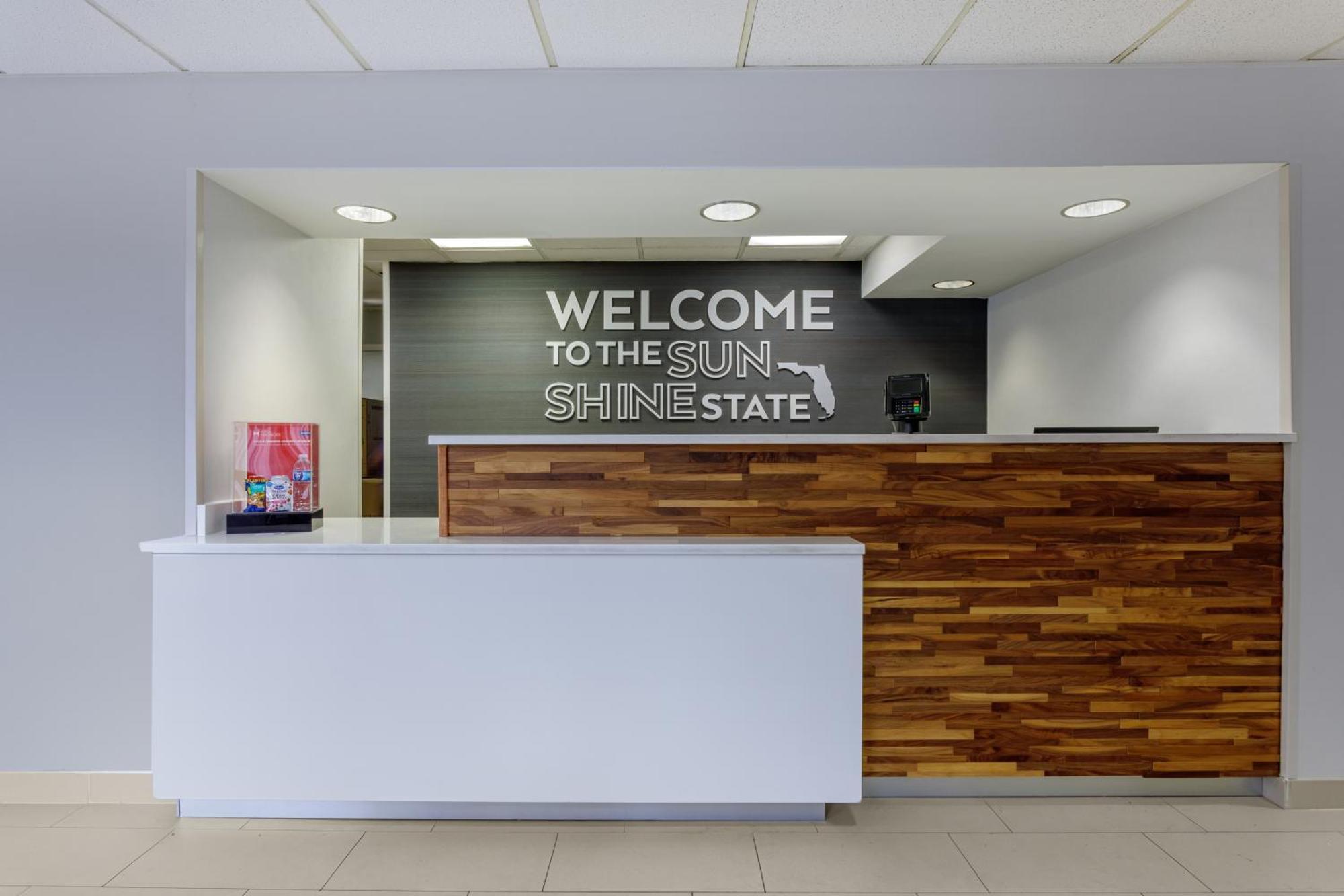Hampton Inn Jacksonville - I-95 Central Экстерьер фото