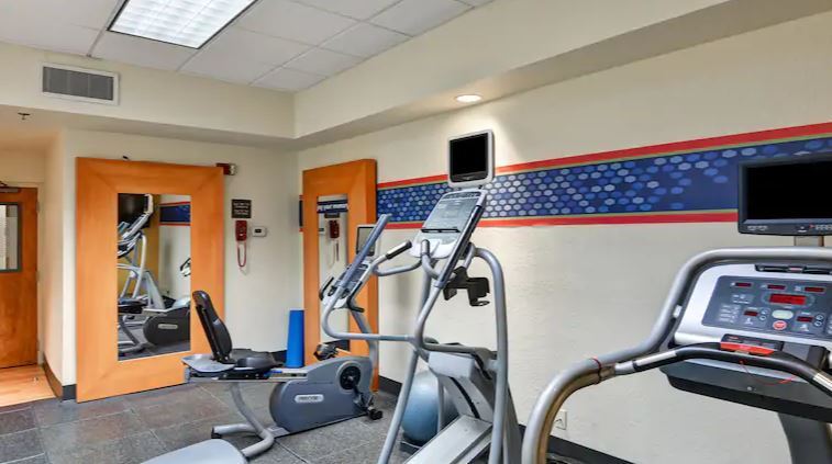 Hampton Inn Jacksonville - I-95 Central Экстерьер фото